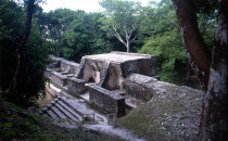 Cahal Pech bei San Ignacio, Belize