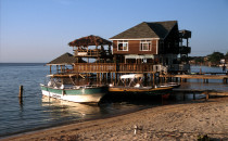 Roatan-Kneipe