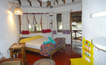 Posada Mawimbi Bungalow interior, Mexico