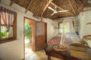 Posada Mawimbi Bungalow innen, Mexiko