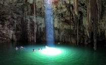 Cenote X'Keken (früher Dzitnup), © Bertram Roth