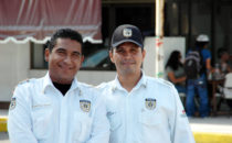 freundliche Hafenpolizisten, Veracruz, Mexiko