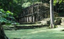 Plaza Yaxchilán