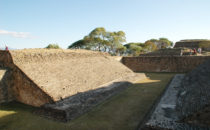 Monte Albán - Ballspielplatz, Mexiko