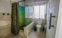 Tree Tops Hotel, Caye Caulker, Belize
