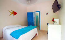 Blue Waters Hotel and Apartments, Roatán, Honduras