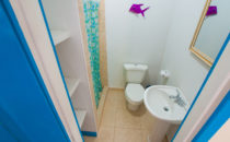 Blue Waters Hotel and Apartments, Roatán, Honduras