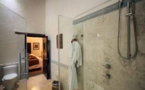 Hotel Alonso 10 Bad, Guanajuato, Mexico