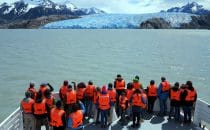 Ride on the Lago Grey, Torres del Paine Nationalpark, Chile © Bertram Roth