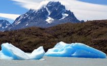 Ride on the Lago Grey, Torres del Paine Nationalpark, Chile © Bertram Roth