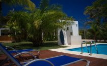 Horizontes de Montezuma Pool