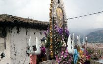 Umzug der "Hermandad del Señor de los Milagros de Cajamarca", Peru