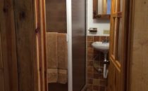 La troje de Adobe bathroom