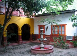 Casa Real de Minas, Patio